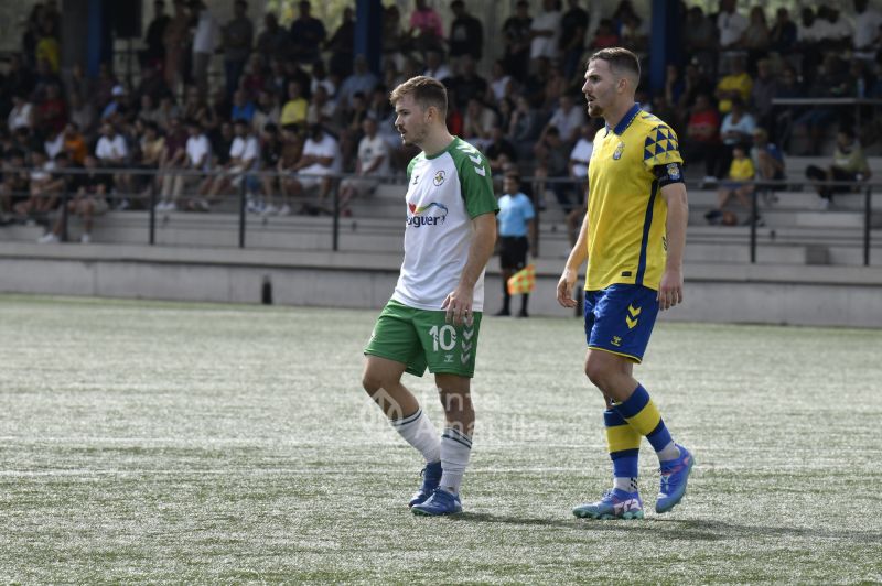 0-0: El Villa llena de cerrojos el Anexo y frena al filial