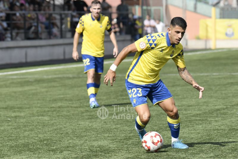 0-0: El Villa llena de cerrojos el Anexo y frena al filial