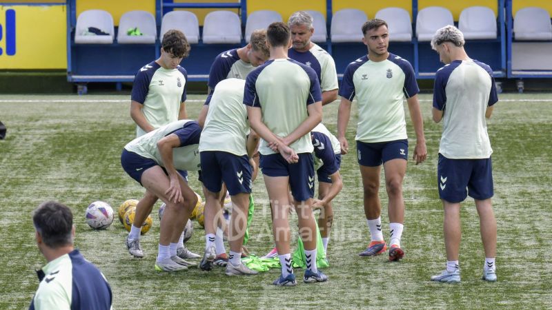 Fotos: Las Palmas C, ante un rival sensible para su entrenador