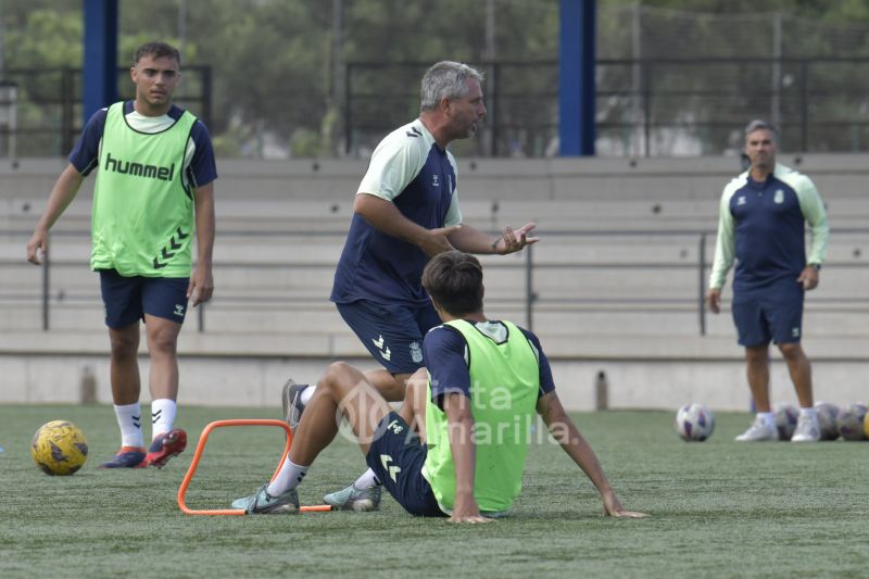 Fotos: Las Palmas C, ante un rival sensible para su entrenador