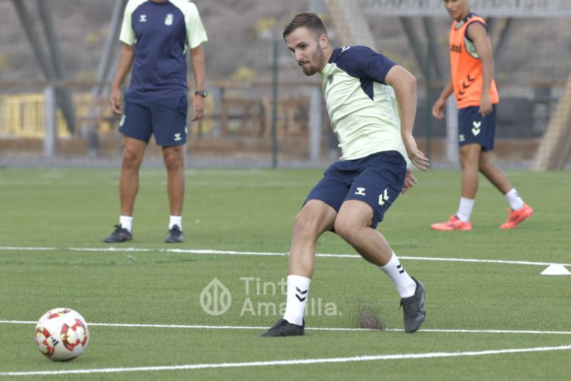 Fotos: El filial se prepara en espera de Andy Villar