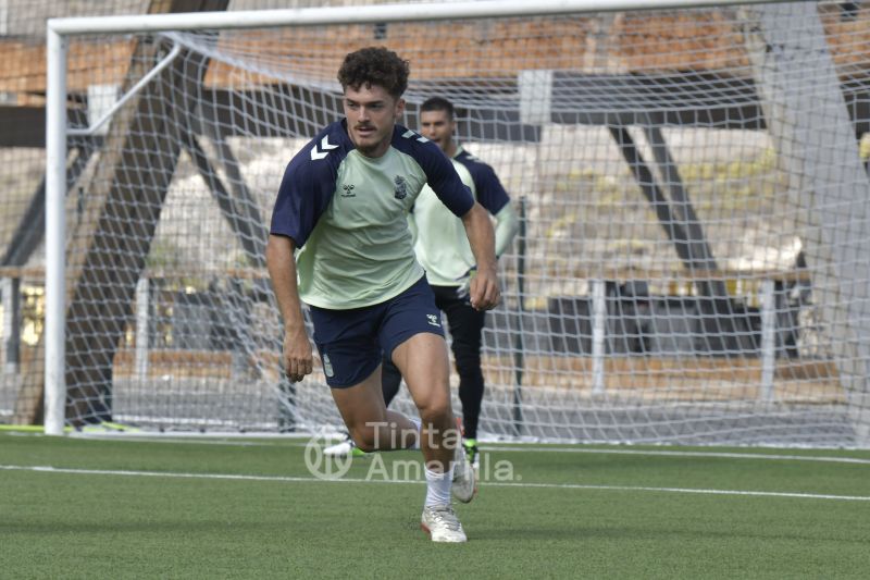 Fotos: El filial se prepara en espera de Andy Villar