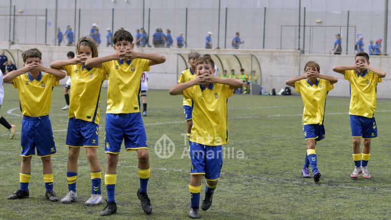 Fotos: El alevín de la UD recibe al Puertos