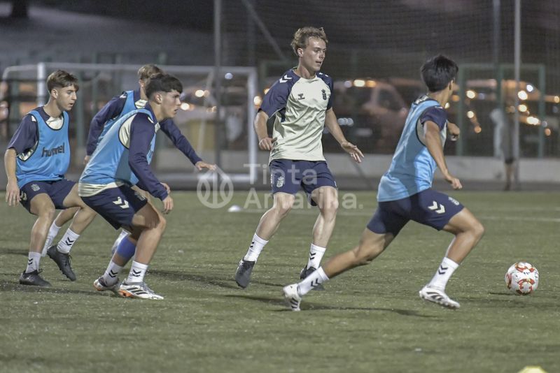 Fotos: La UD, en la recta final para su debut en la Copa juvenil