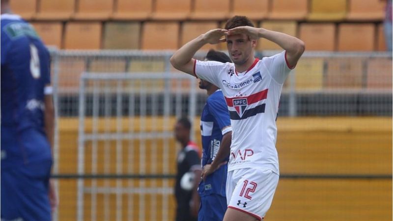 Atlético Mineiro propone tres años de contrato a Calleri