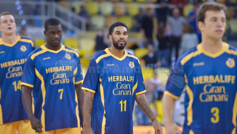 "Vuelvo para luchar por todos los títulos"