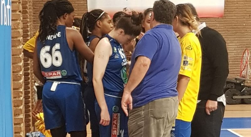 71-59: El Islas Canarias se atraganta frente al Canoe