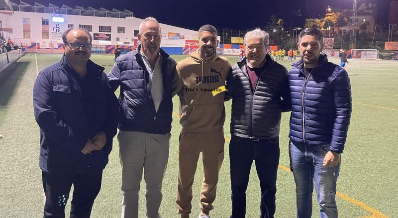 0-0: El Villa aguanta una hora con uno menos en San Mateo