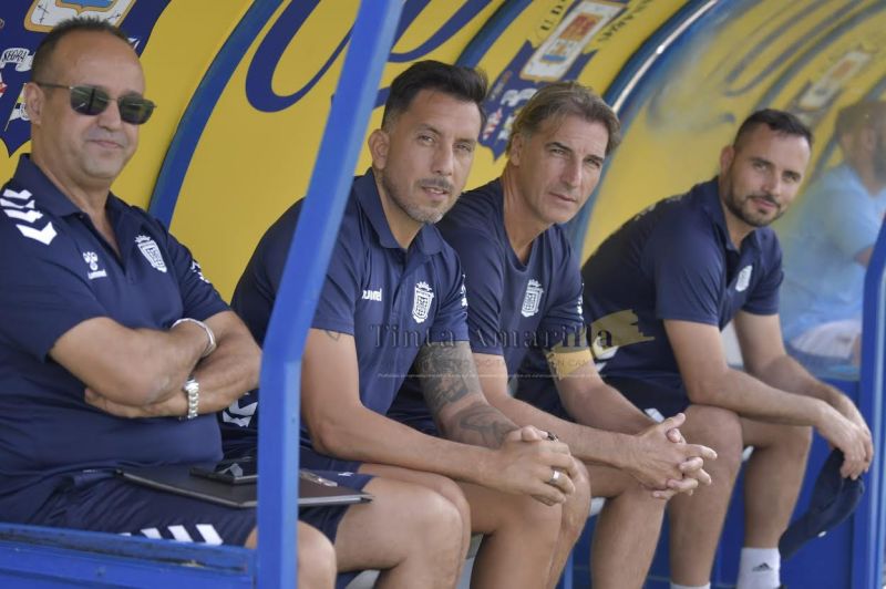 La extraña fórmula usada por el Lanzarote para cesar al Pipa Gancedo