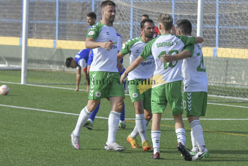 Villa y Las Palmas Atlético subrayan sus salidas a Tenerife