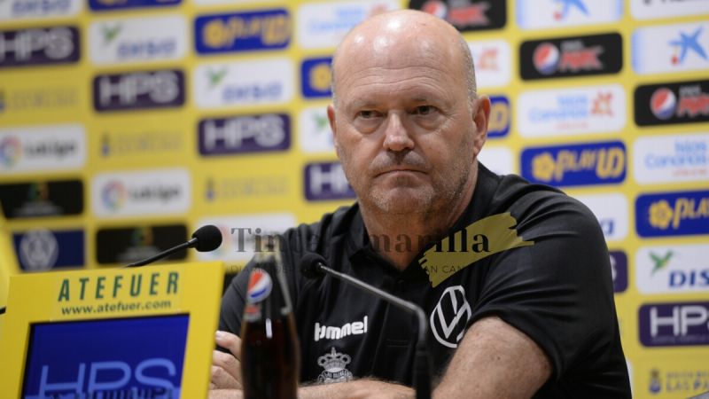 "Moleiro ha dado un paso al frente (...) Habrá alguna sorpresa en el primer once"