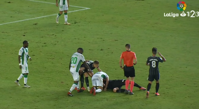 Peligra una dura sanción a Aythami por morder a un contrario