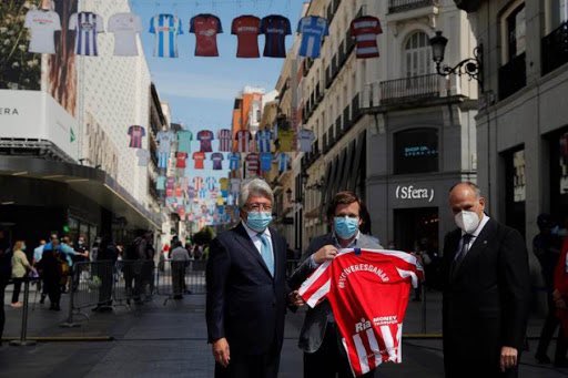 La Liga programa reunión con Sánchez para hablar de los aficionados