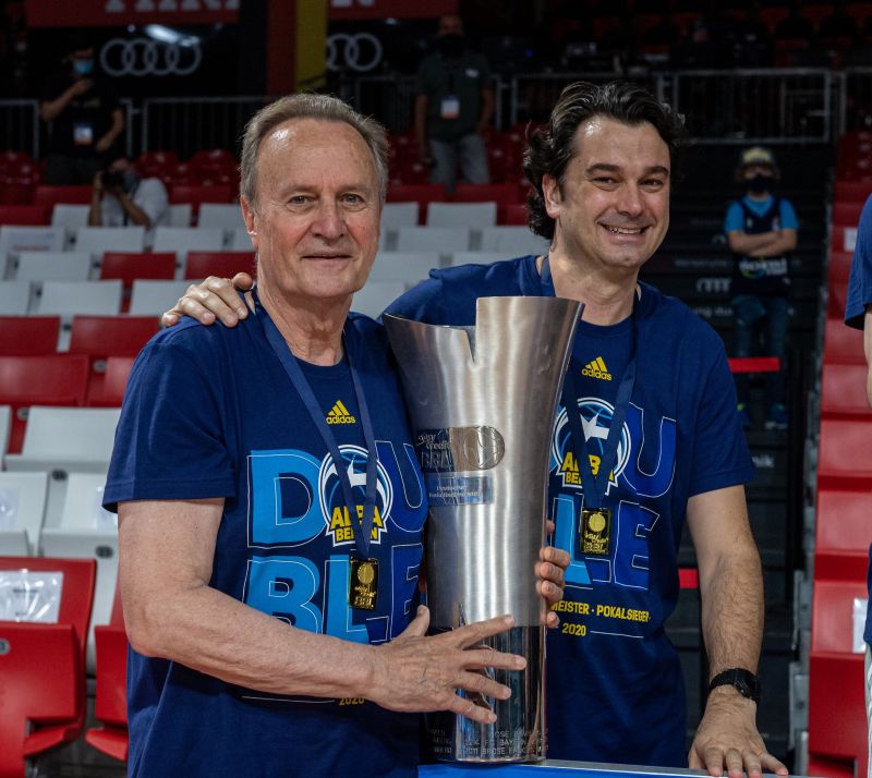 Doblete del Alba Berlín con aroma grancanario