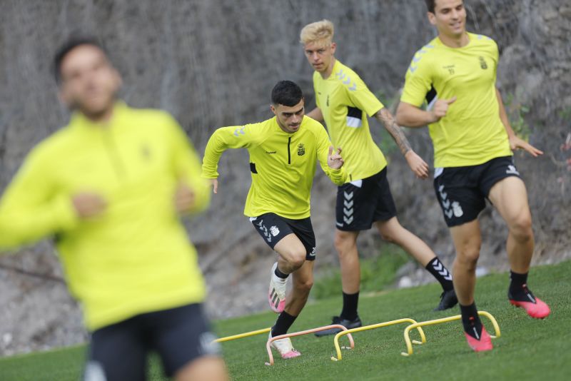 Tana y Javi, novedades; Claudio y Josemi, bajas