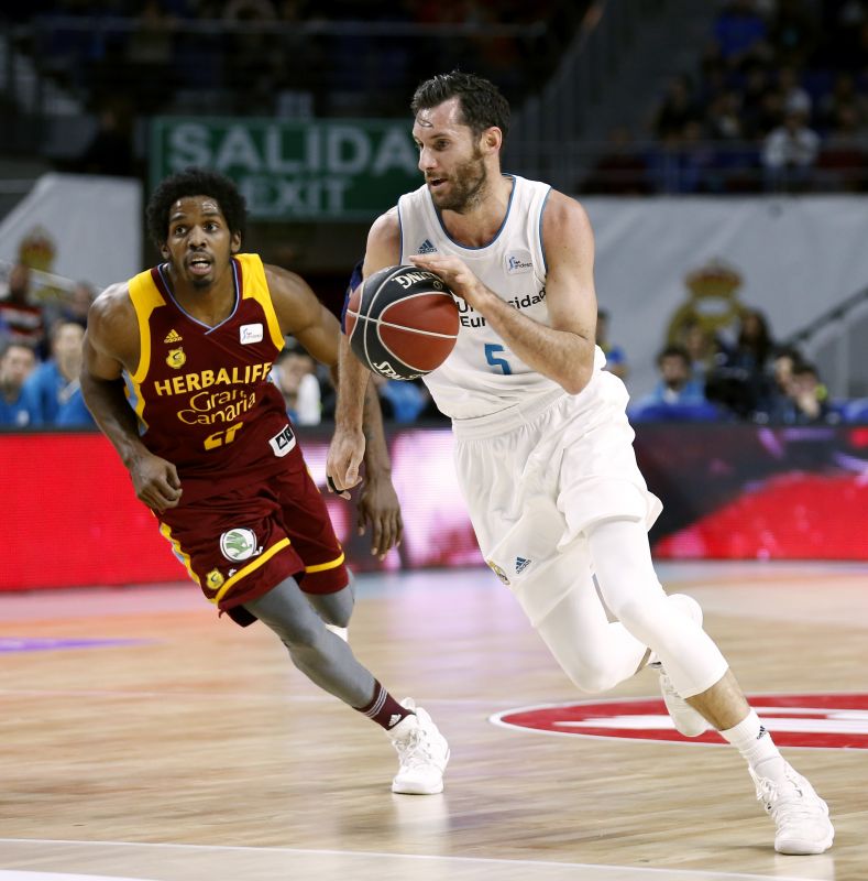 McKissic la lía contra Luis Casimiro