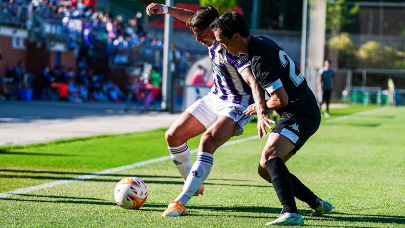 2-2: El Valladolid caza dos veces al Amorebieta