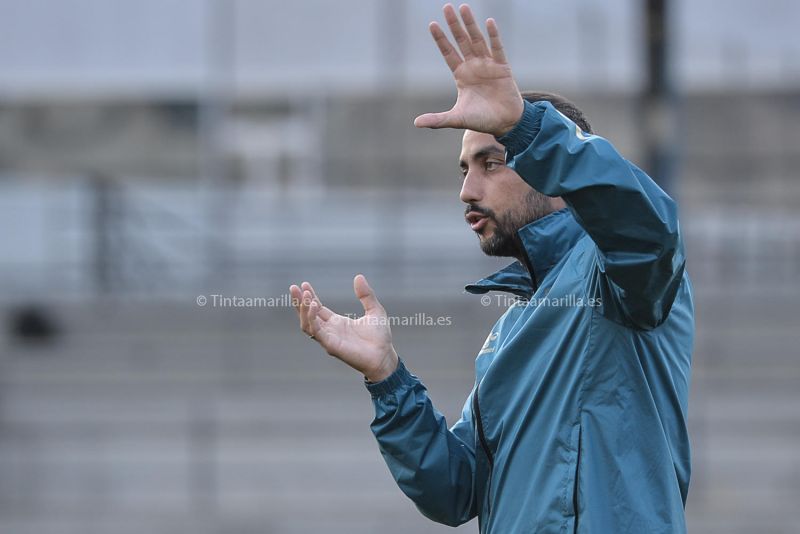 Raúl Martín otorga un "siete bajo" al inicio del juvenil de la UD Las Palmas