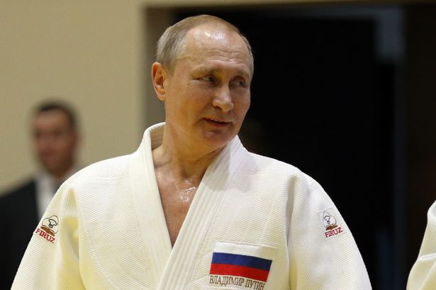 La Federación de Taekwondo revoca el cinturón negro de Putin