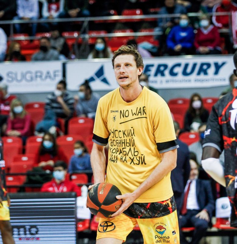 El drama interno de Pustovyi