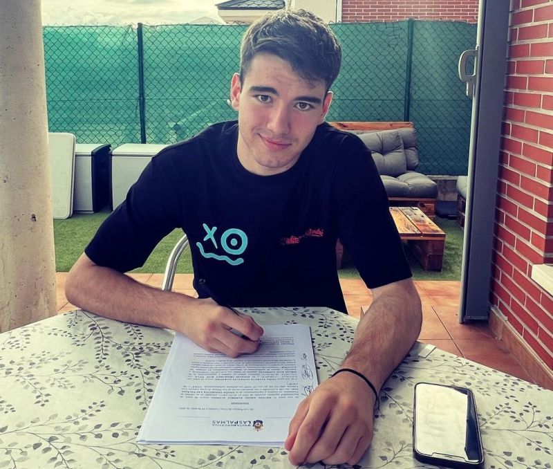 El goleador cántabro Sergio Ruiz se une al proyecto de la UD