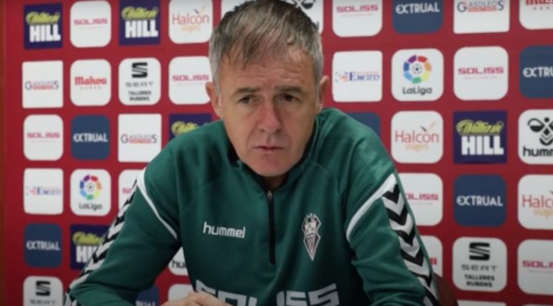 Alcaraz se queja del elevado calor en los partidos disputados por el Albacete