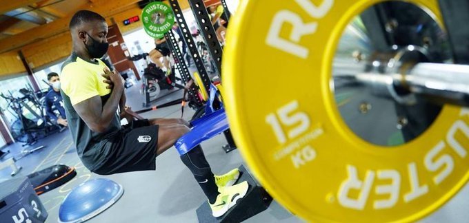 Neyder Lozano, entre islas