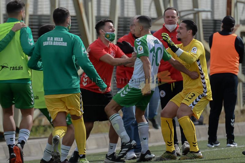 "Celebré más el penalti errado que mi gol"