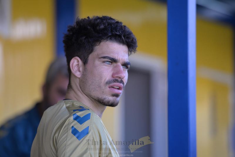 "Mientras pongas corazón y garra da igual que no midas 1.90"