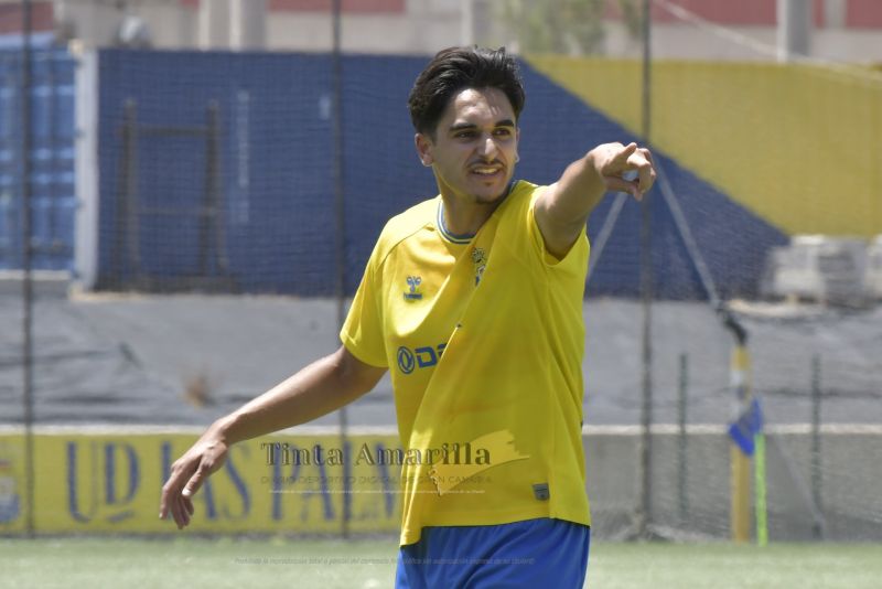 Las Palmas Atlético se coloca otra vez al acecho del liderato