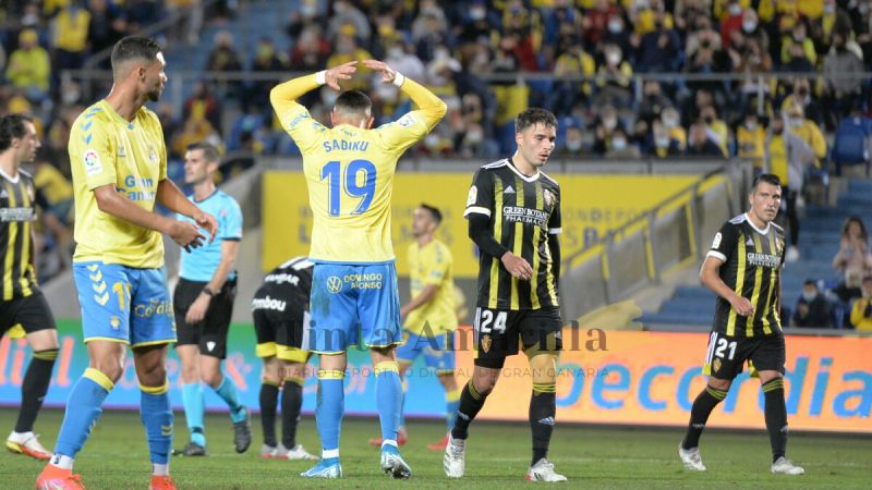 2-3: La UD paga caro sus errores defensivos