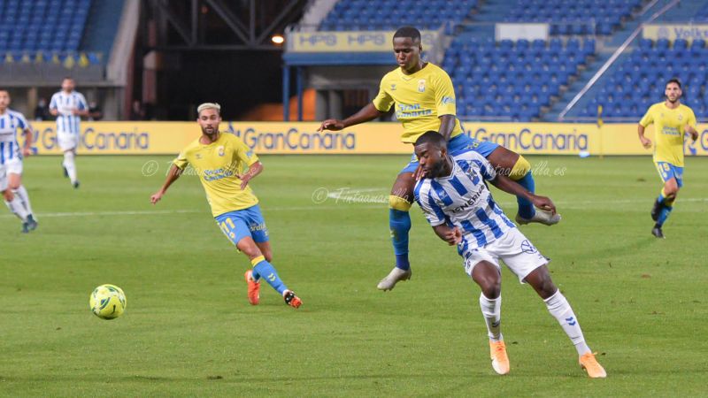 Un portento carioca se cuela en el once de Mel
