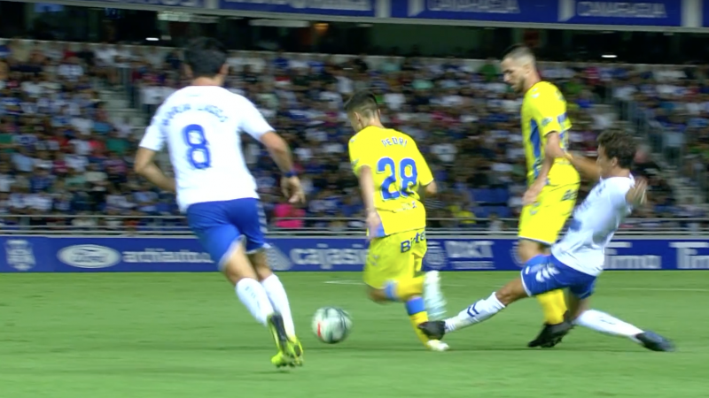 Pedri recuerda quién le hizo la más dura entrada