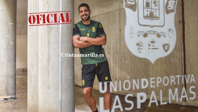 La UD comete un acto de justicia con Alex Suárez