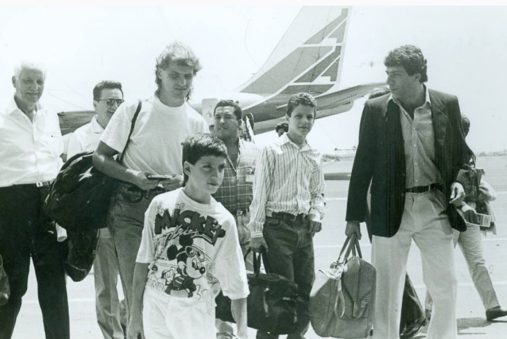 De cuando Insúa se encontró con Brindisi