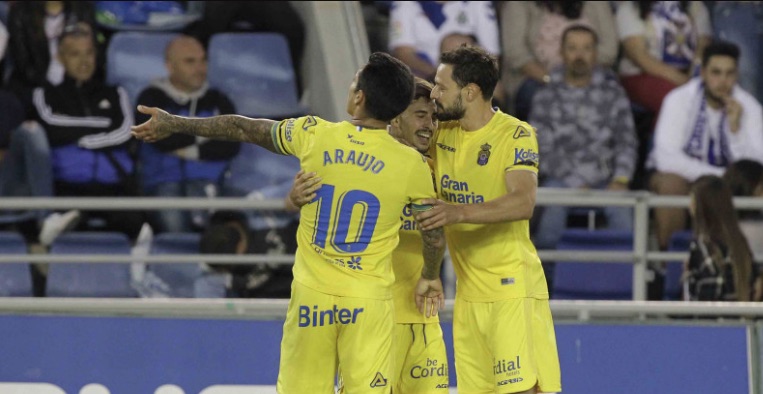 2-1: La UD cae con dignidad contra doce
