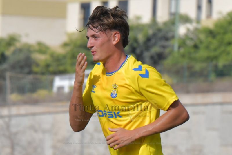 0-8: Las Palmas Atlético pasa ronda en la Copa Ruiz Caballero