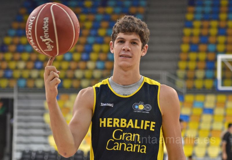 A Paulí sólo le falta el acento canario