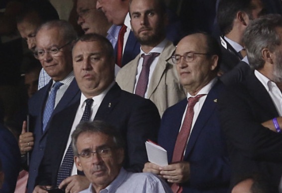 El árbitro no reflejó en acta los insultos a Vitolo en el Pizjuán