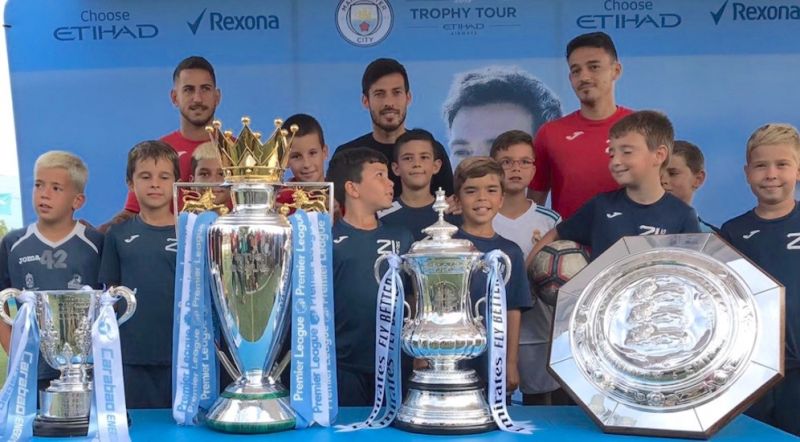 Silva instala la embajada del City en Arguineguín