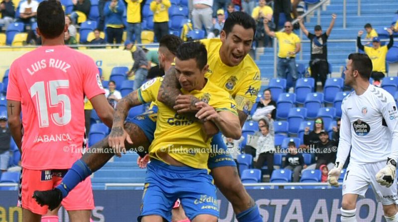4-1: La UD se da un festín y serena al Tenerife