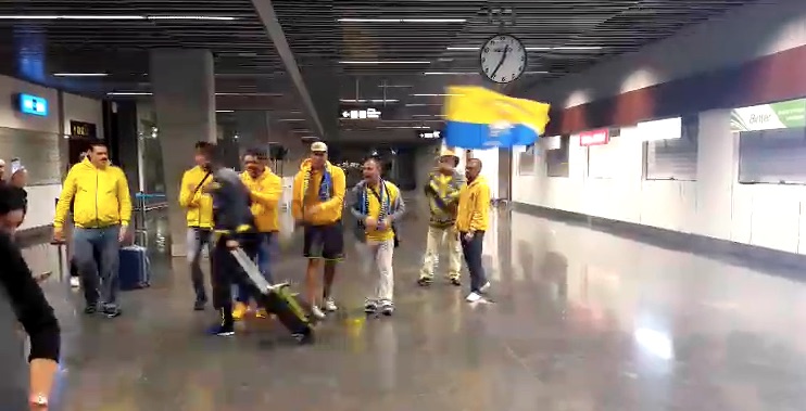 7 amarillos reciben al equipo tras el 6-0 de Girona