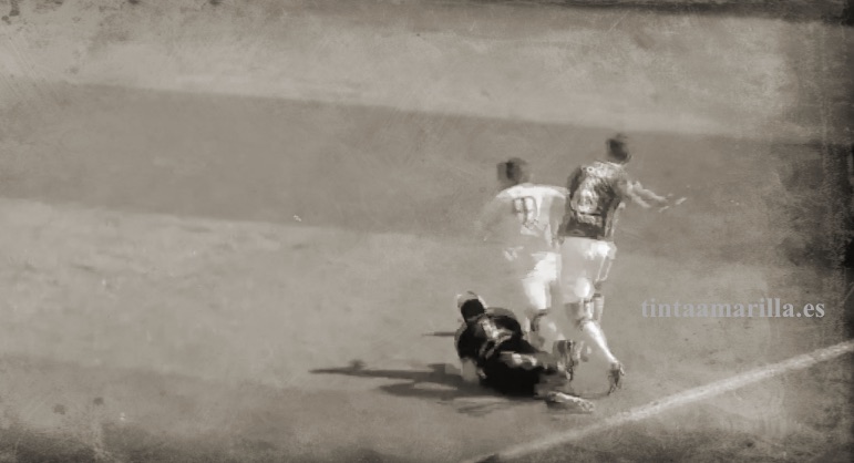 Vídeo: Así fue el escandaloso penalti no pitado al filial