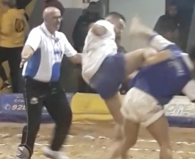 5 meses de sanción al luchador que lanzó 'la patada voladora'