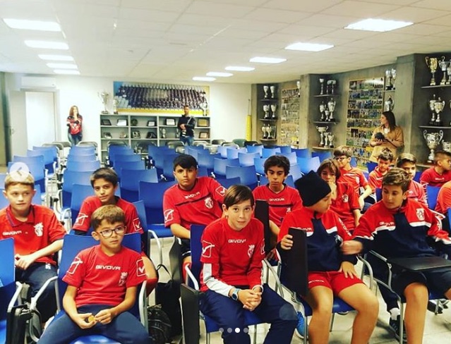 Niños de la UD Telde conocen por dentro a la UD Las Palmas