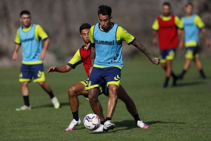 Araujo se esmera por volver