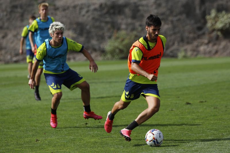Fabio y Cardona avanzan