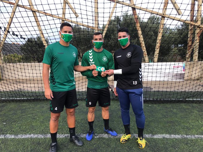 El Villa publica las tres capitanías de su plantilla