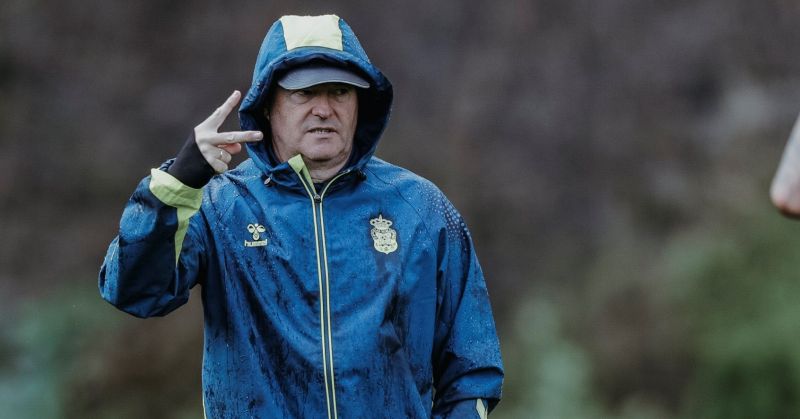 "Transmito ambición a la plantilla para volver a Primera"