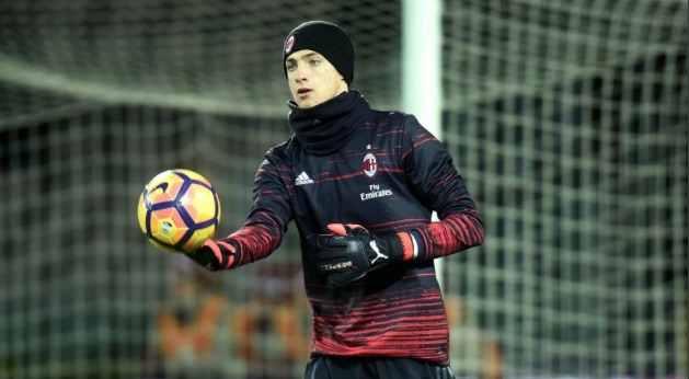 En Italia relacionan al portero Plizzari con la UD